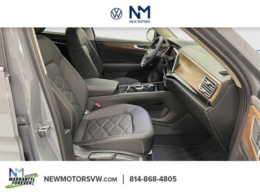 new 2026 Volkswagen Atlas car, priced at $45,910