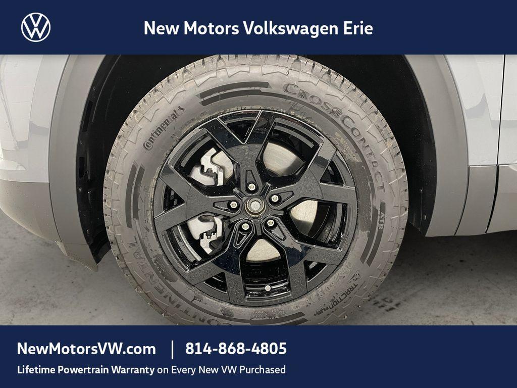 new 2026 Volkswagen Atlas car, priced at $48,360