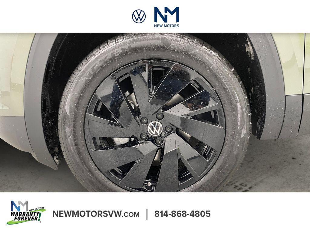 new 2026 Volkswagen Atlas Cross Sport car, priced at $44,850