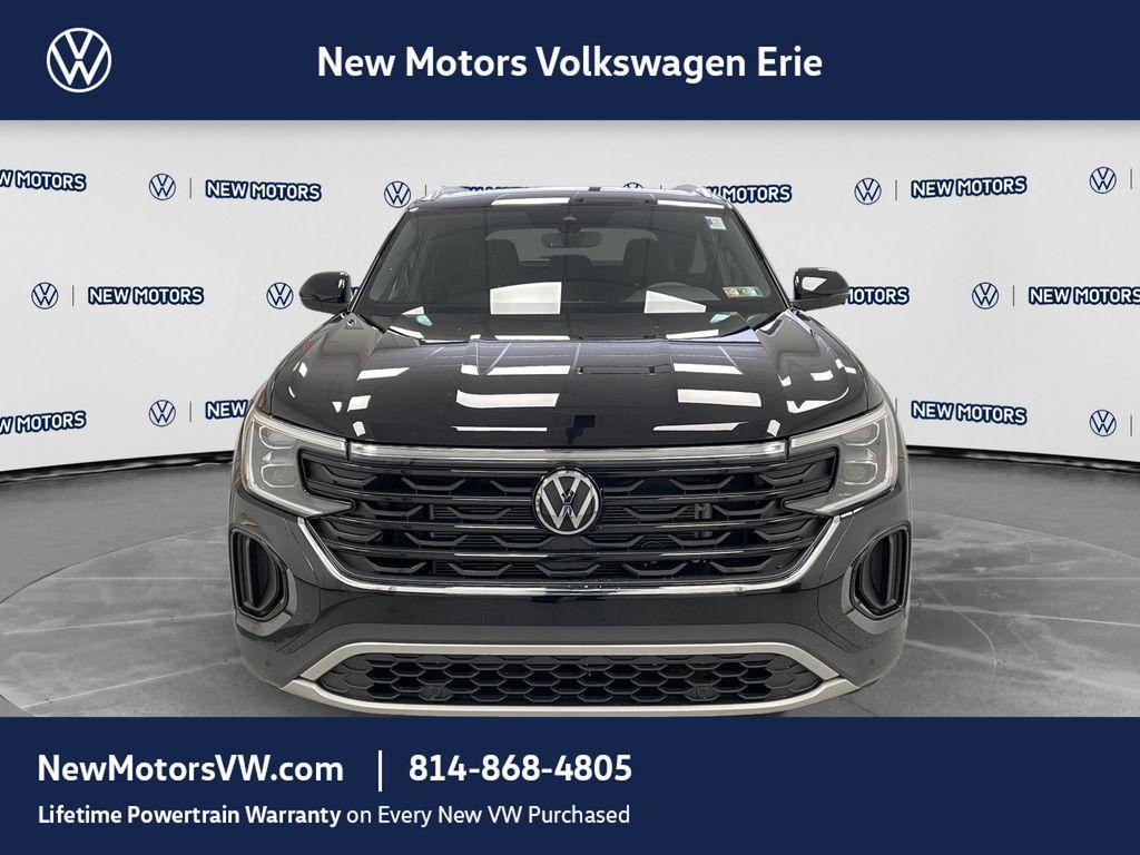 new 2026 Volkswagen Atlas Cross Sport car, priced at $43,119