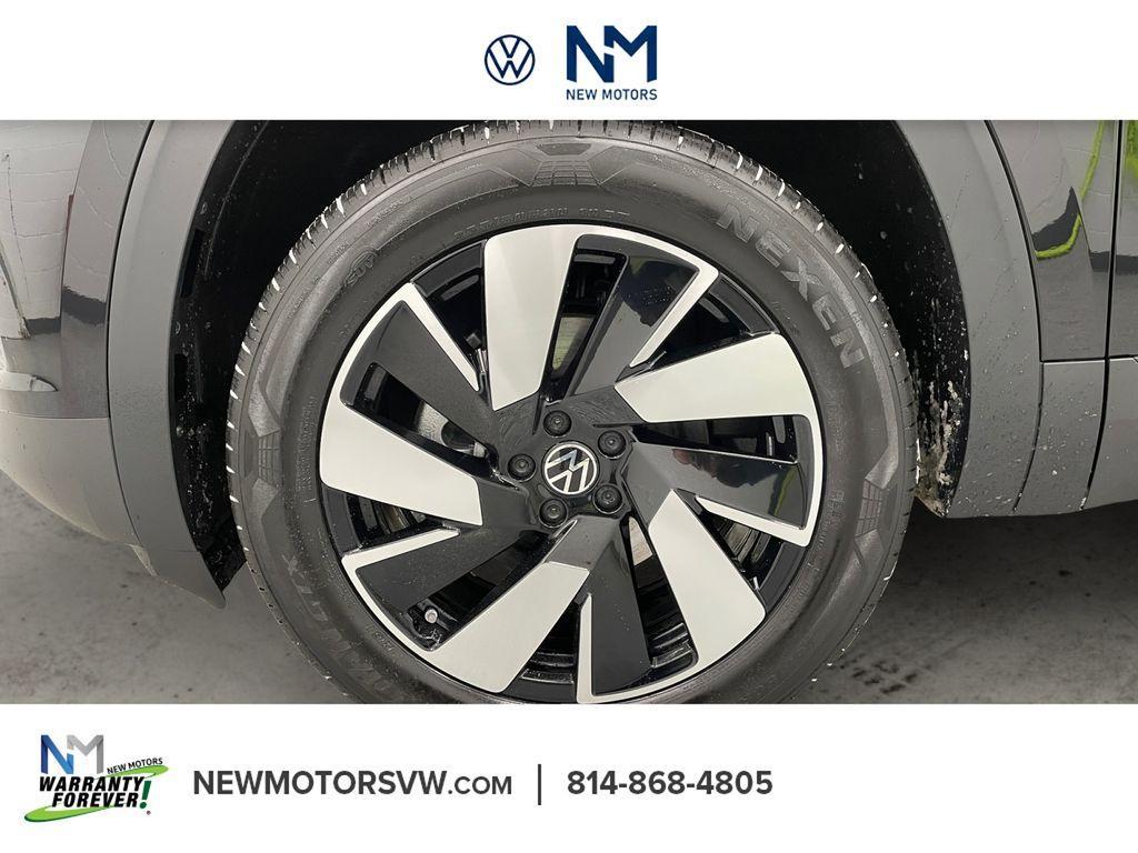 new 2026 Volkswagen Atlas Cross Sport car, priced at $44,129