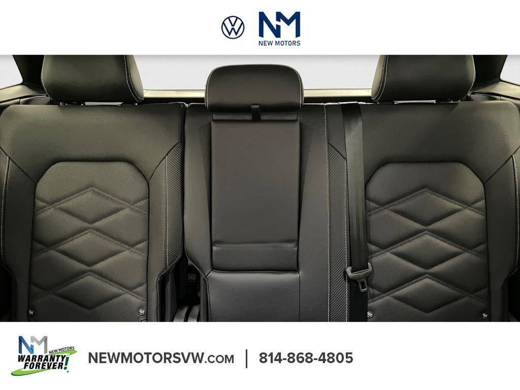 new 2026 Volkswagen Atlas Cross Sport car, priced at $44,129