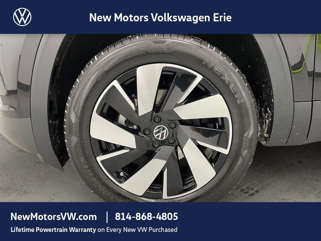 new 2026 Volkswagen Atlas Cross Sport car, priced at $43,129