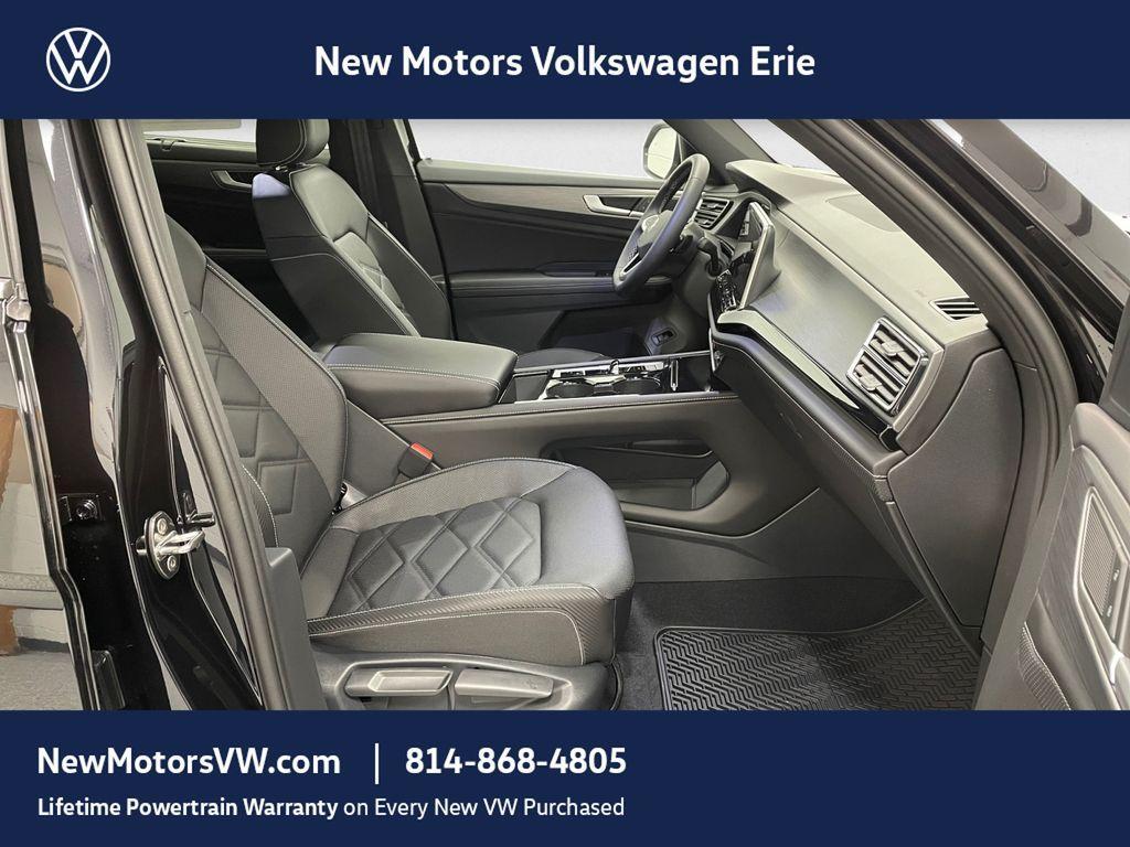 new 2026 Volkswagen Atlas Cross Sport car, priced at $43,129