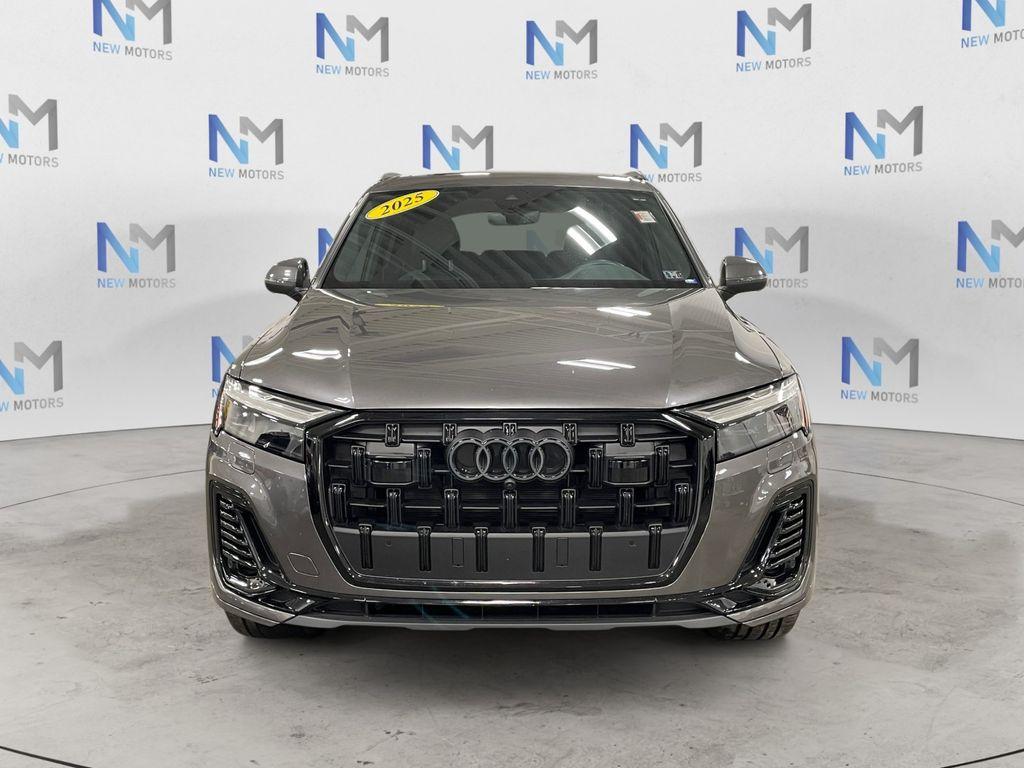 used 2025 Audi Q7 car, priced at $48,959