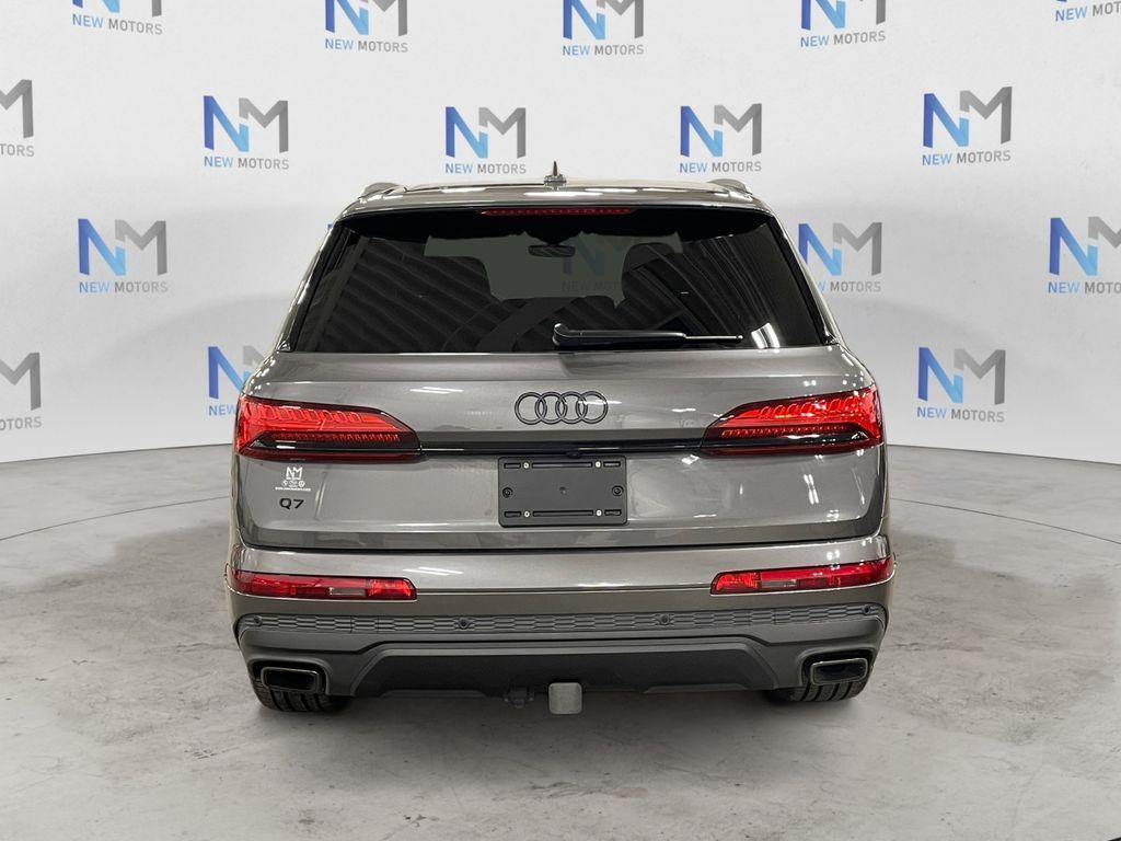 used 2025 Audi Q7 car, priced at $48,959