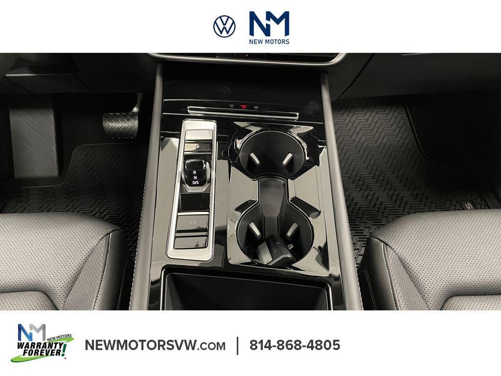 new 2026 Volkswagen Atlas car, priced at $44,001