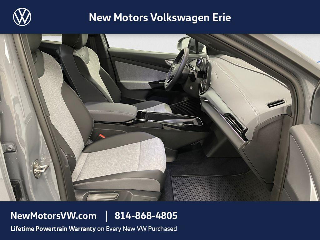 new 2025 Volkswagen ID.4 car, priced at $41,090