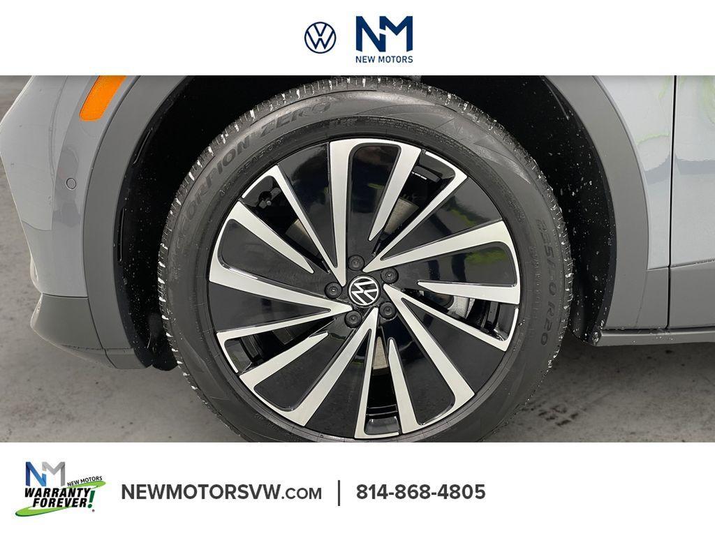new 2025 Volkswagen ID.4 car, priced at $49,590