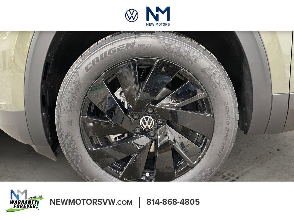 new 2026 Volkswagen Atlas Cross Sport car, priced at $44,850