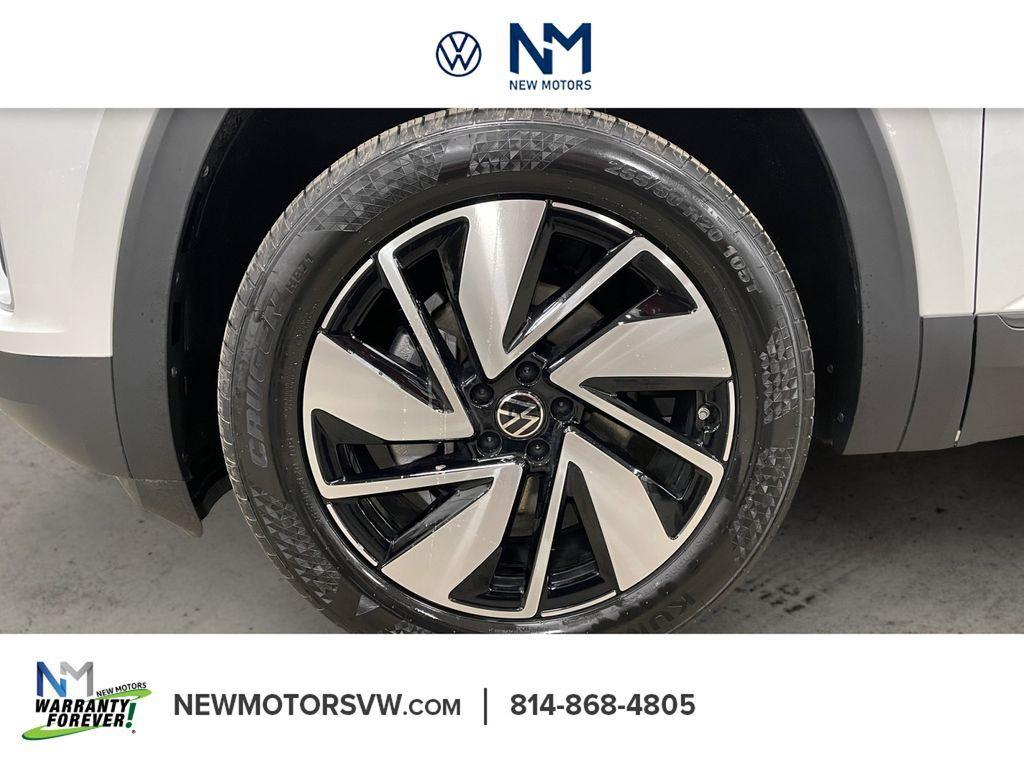 new 2026 Volkswagen Atlas car, priced at $44,366