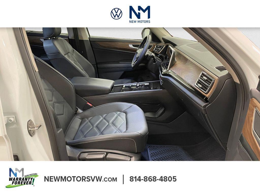 new 2026 Volkswagen Atlas car, priced at $44,366