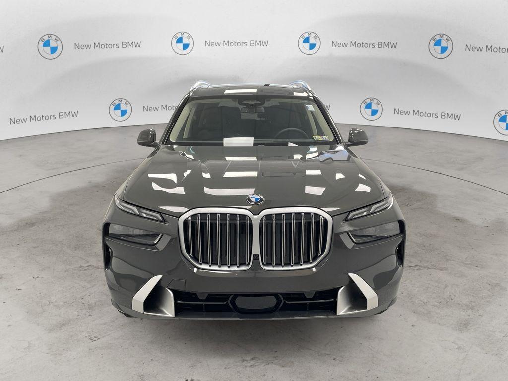 new 2026 BMW X7 car, priced at $98,035