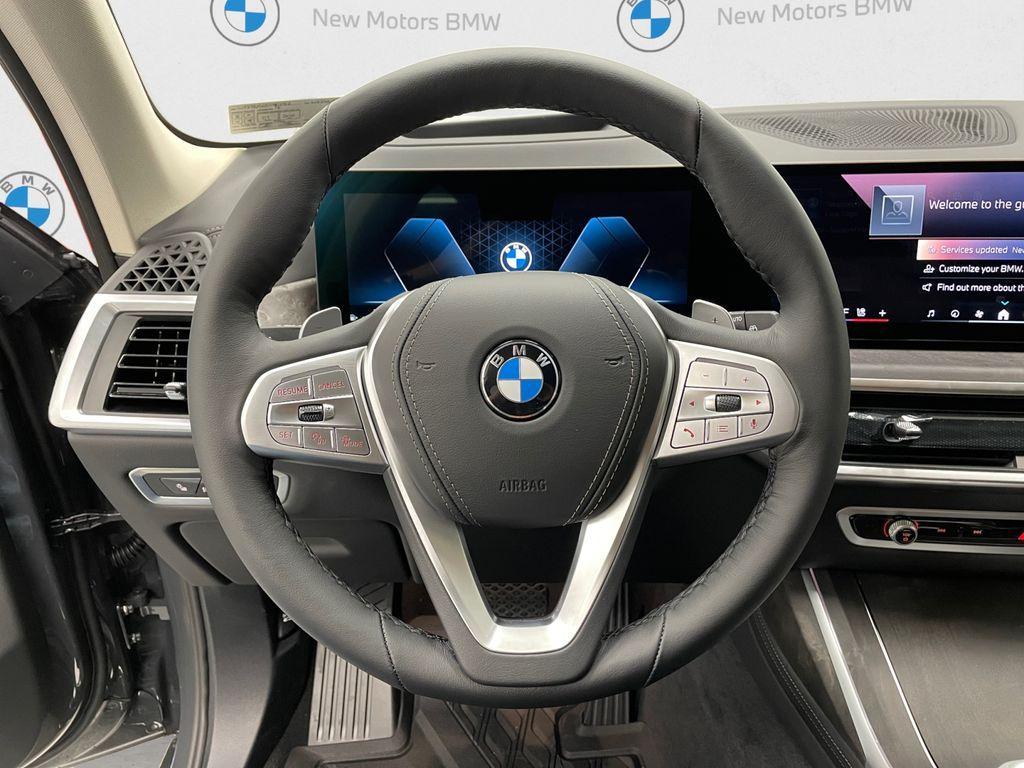 new 2026 BMW X7 car, priced at $98,035