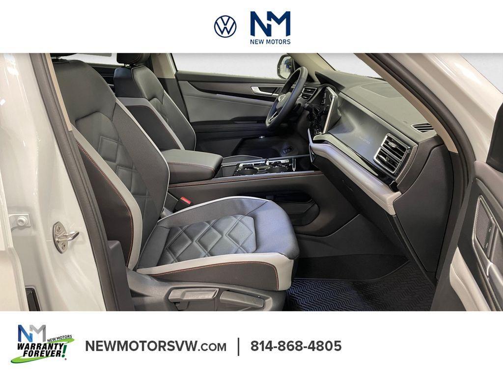 new 2026 Volkswagen Atlas car, priced at $46,169