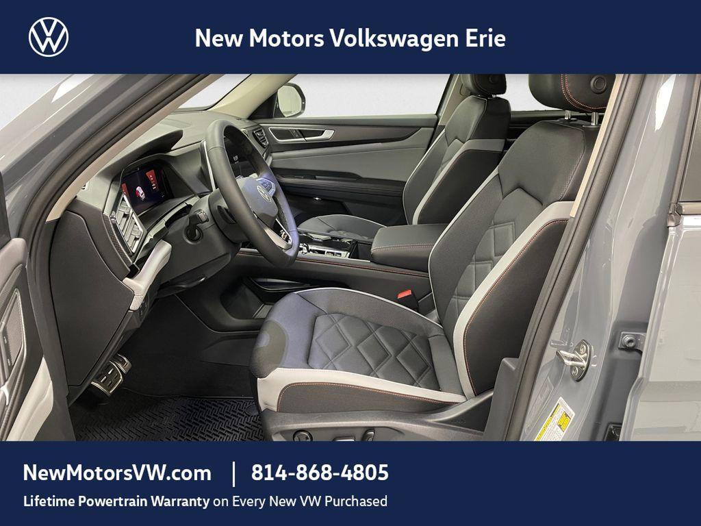 new 2026 Volkswagen Atlas car, priced at $45,669