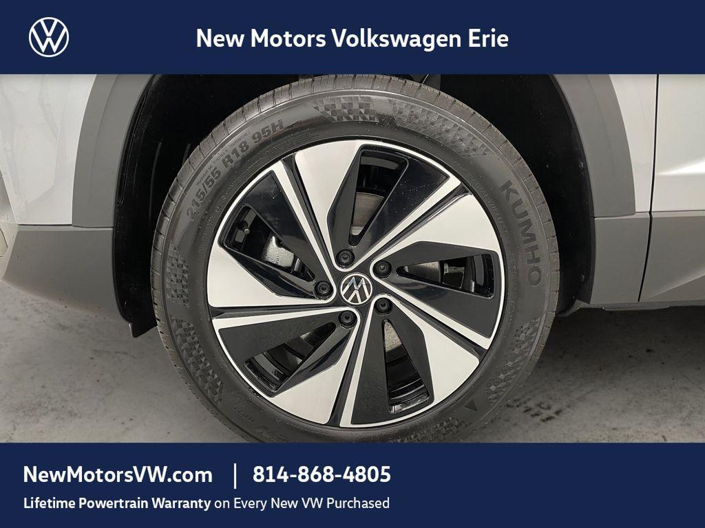 new 2026 Volkswagen Taos car, priced at $31,611