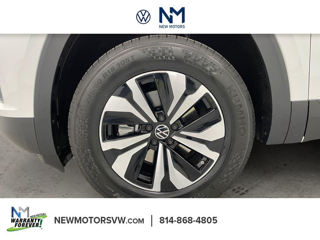 new 2026 Volkswagen Atlas Cross Sport car, priced at $38,920