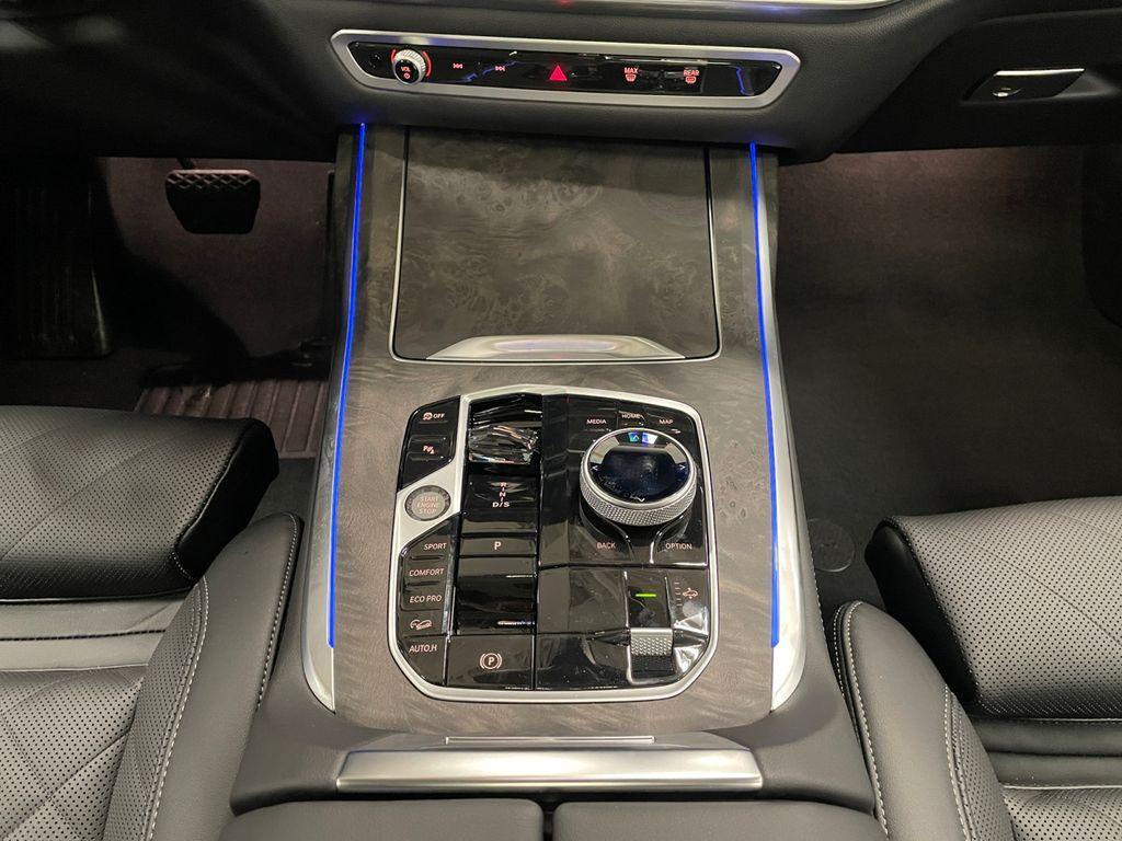 new 2026 BMW X7 car, priced at $94,275