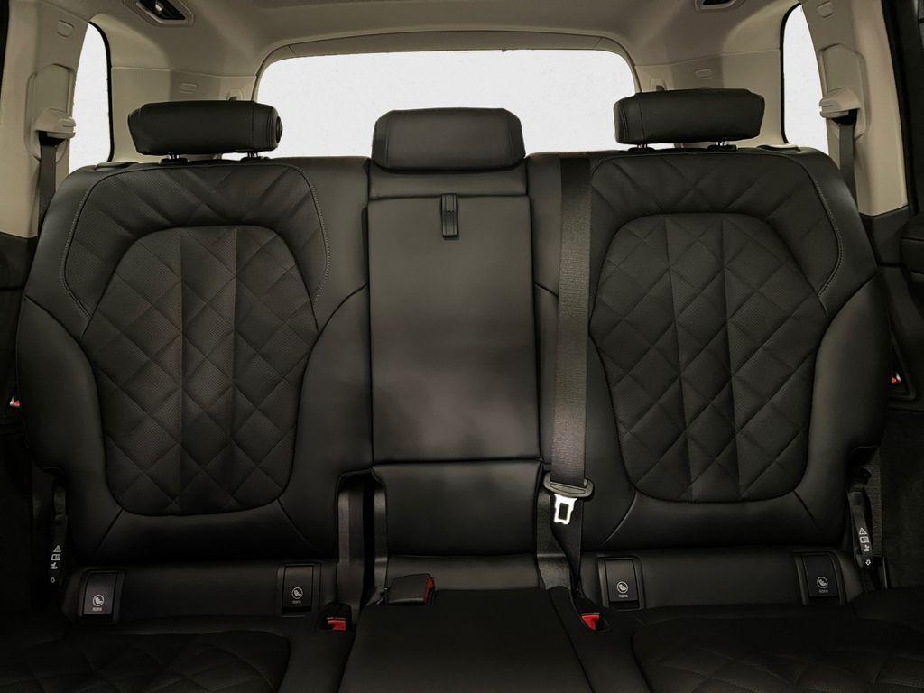 new 2026 BMW X7 car, priced at $94,275