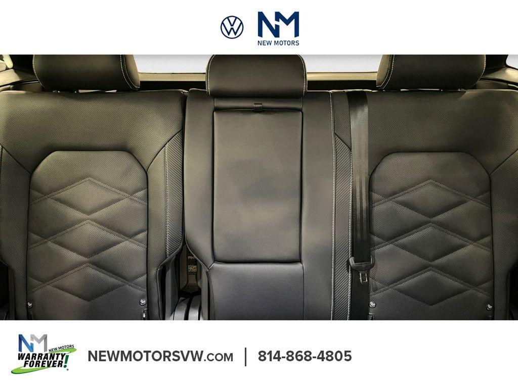 new 2026 Volkswagen Atlas Cross Sport car, priced at $44,850