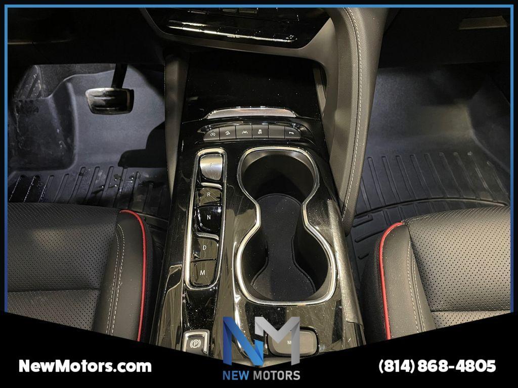 used 2023 Buick Envision car, priced at $28,911