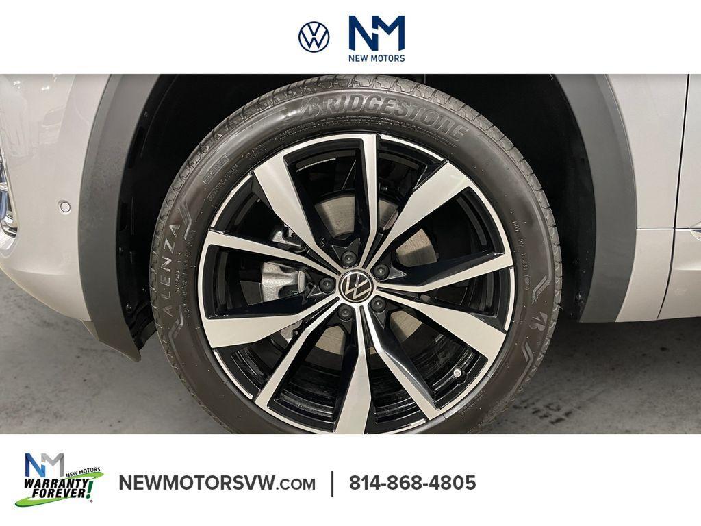 new 2026 Volkswagen Atlas car, priced at $52,277