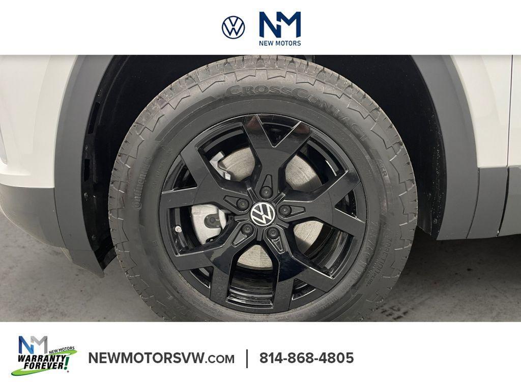 new 2026 Volkswagen Atlas car, priced at $48,169