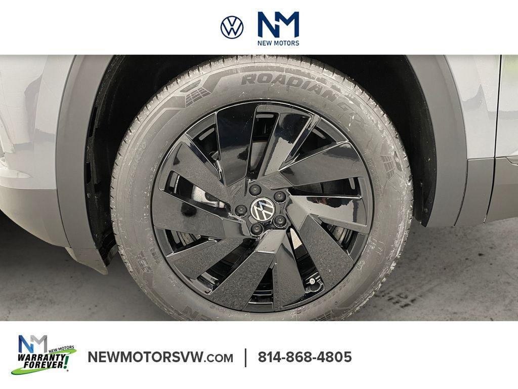 new 2026 Volkswagen Atlas Cross Sport car, priced at $45,287