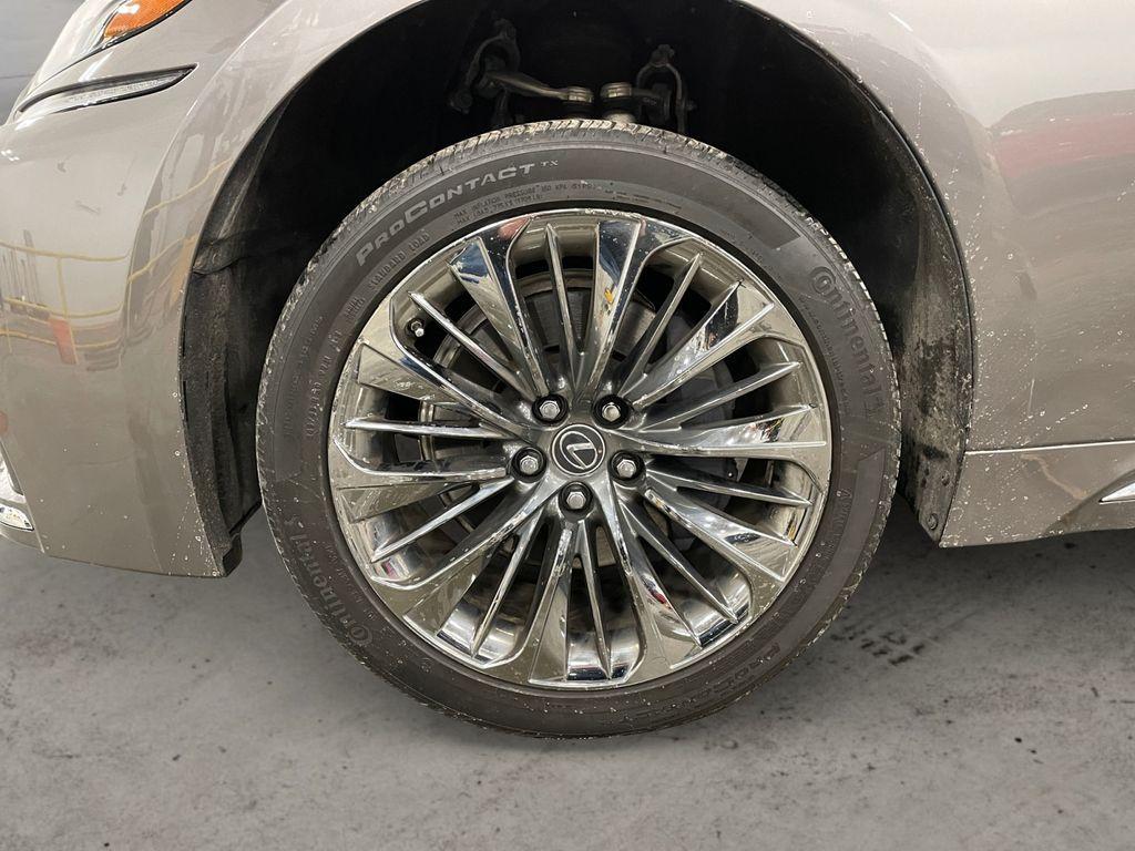 used 2018 Lexus LS 500 car, priced at $40,959