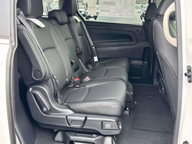 new 2026 Honda Odyssey car, priced at $46,140