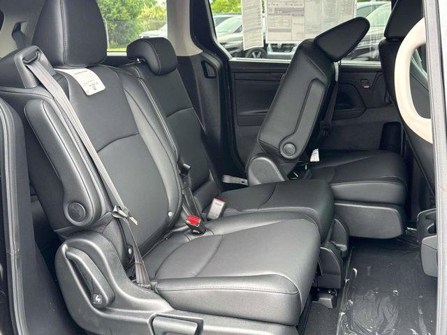 new 2026 Honda Odyssey car, priced at $45,320