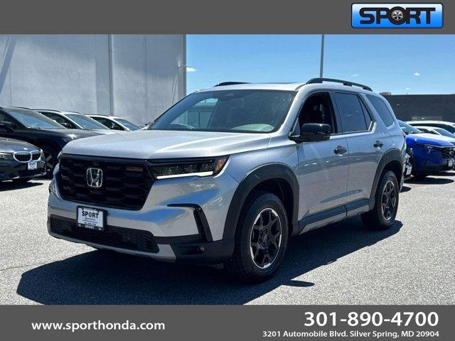 used 2025 Honda Pilot car, priced at $47,000