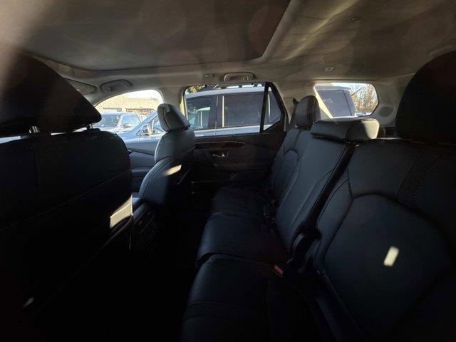 new 2025 Honda Pilot car, priced at $51,550