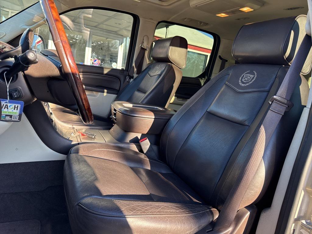 used 2013 Cadillac Escalade ESV car, priced at $11,500
