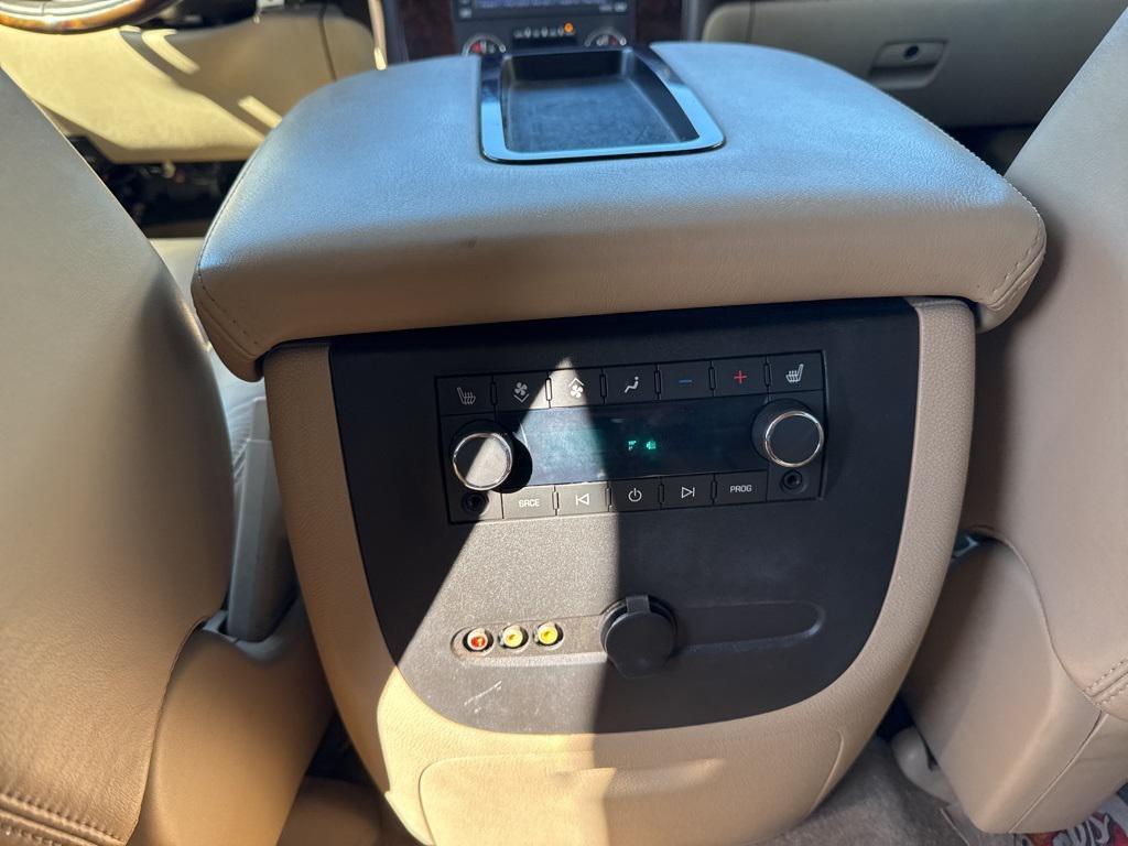 used 2009 GMC Yukon XL car, priced at $10,999