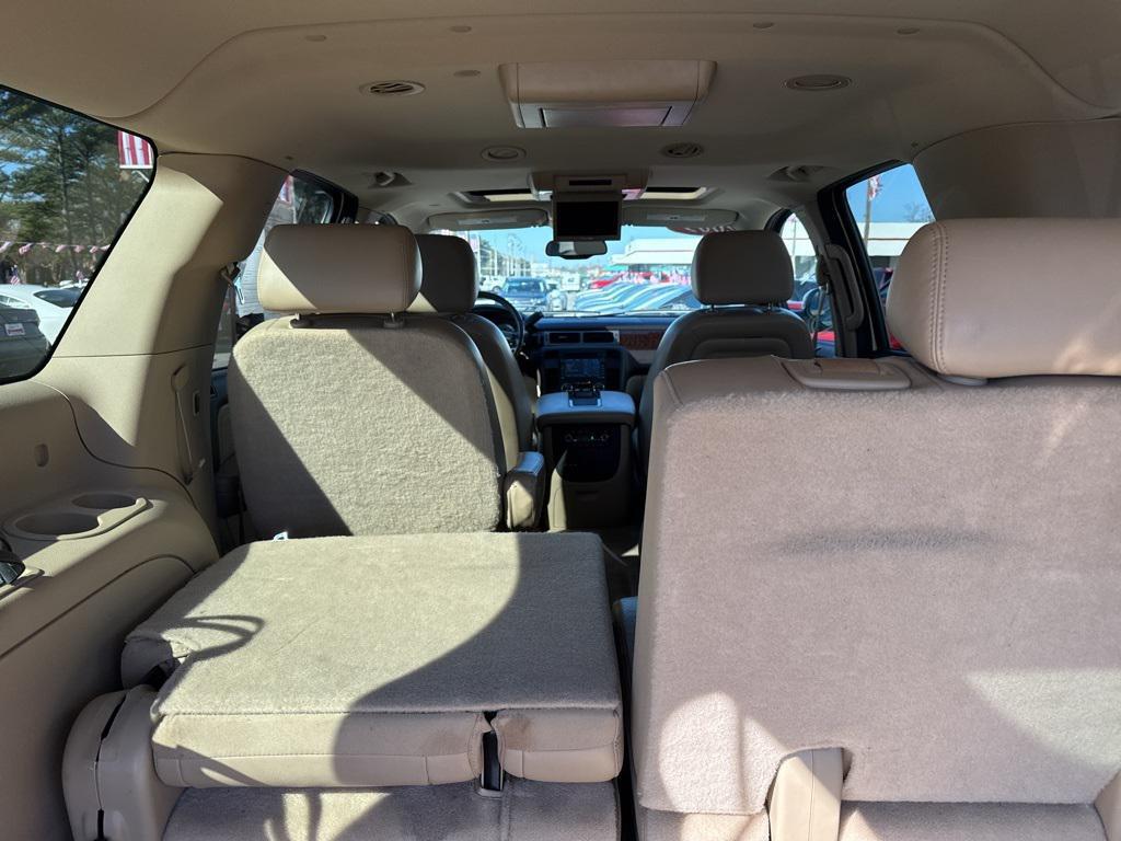 used 2009 GMC Yukon XL car, priced at $10,999