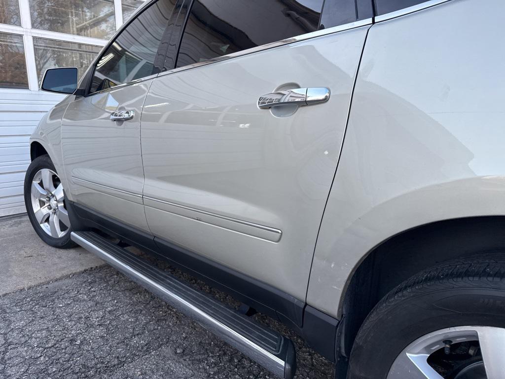 used 2014 Chevrolet Traverse car, priced at $6,500