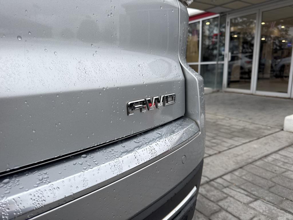 used 2015 GMC Acadia car, priced at $9,899