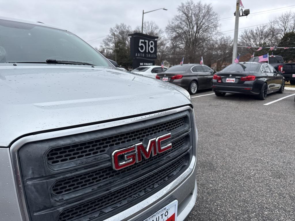 used 2015 GMC Acadia car, priced at $9,899