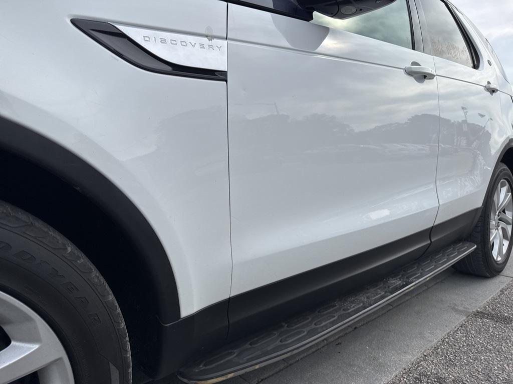 used 2017 Land Rover Discovery car, priced at $15,999