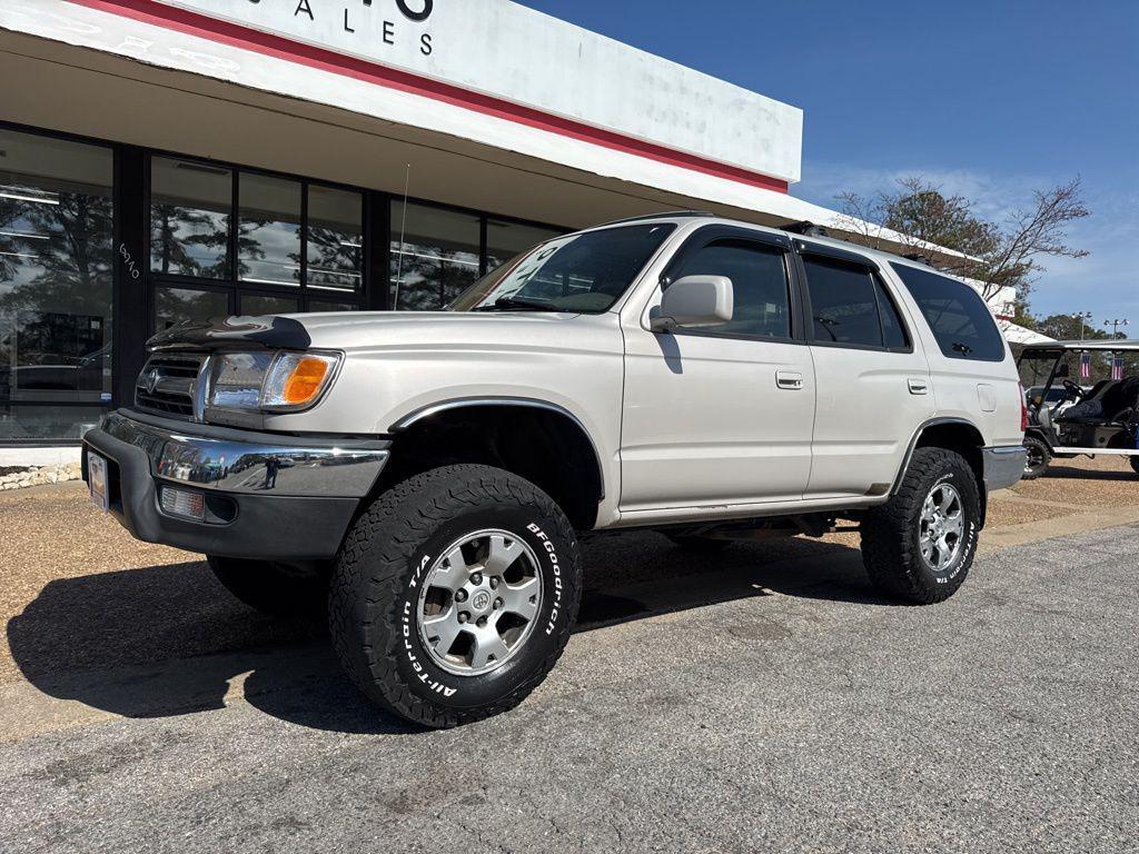 used 2000 Toyota 4Runner car, priced at $7,500