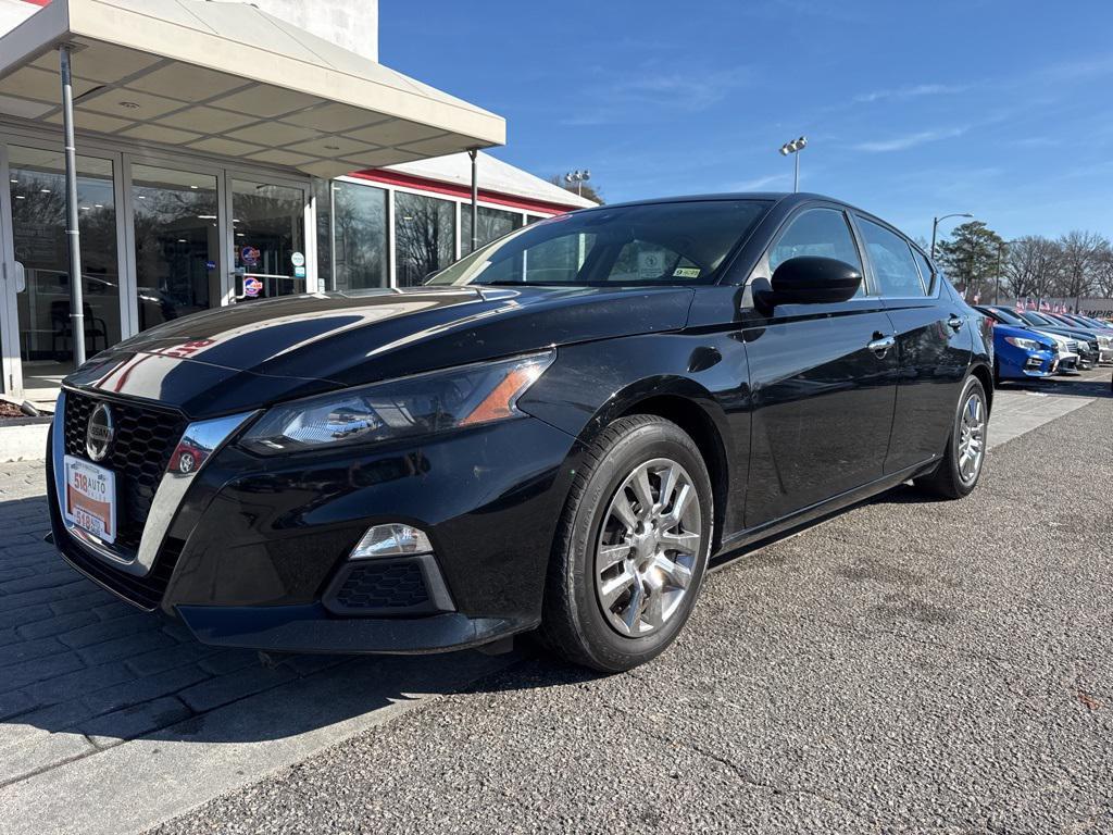 used 2022 Nissan Altima car, priced at $13,999