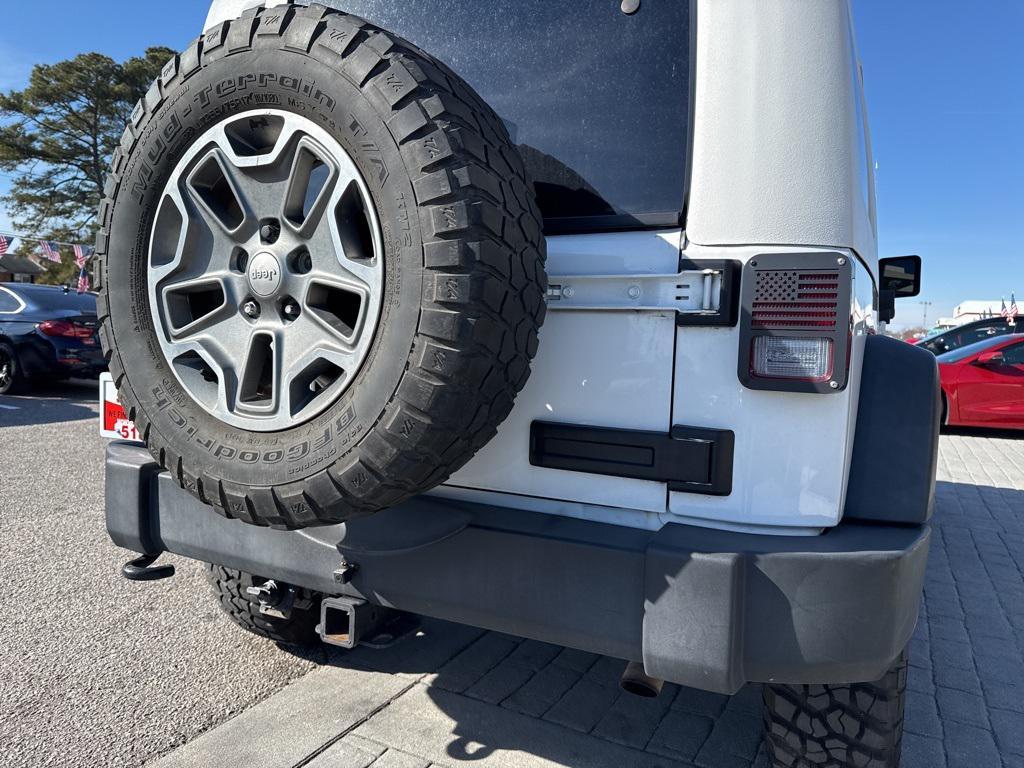 used 2015 Jeep Wrangler Unlimited car, priced at $15,999