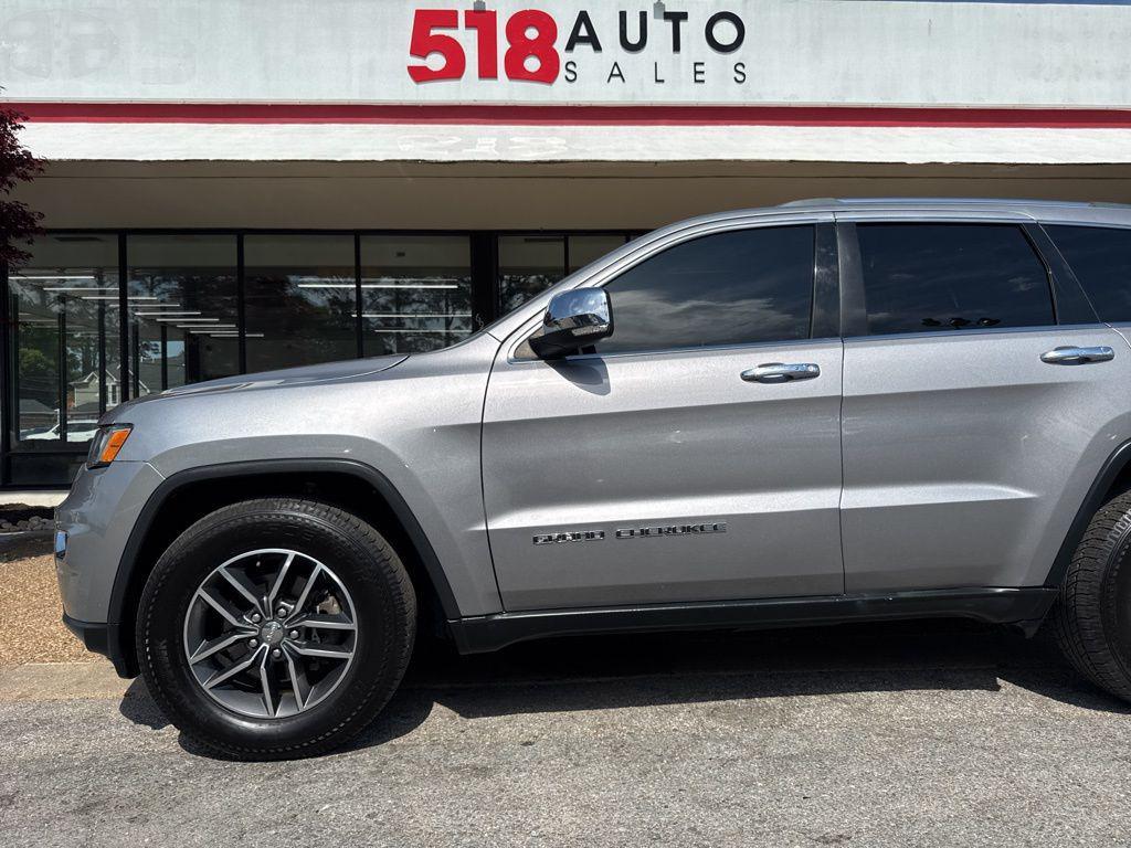 used 2018 Jeep Grand Cherokee car, priced at $11,500