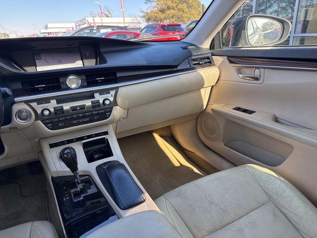used 2013 Lexus ES 350 car, priced at $13,899