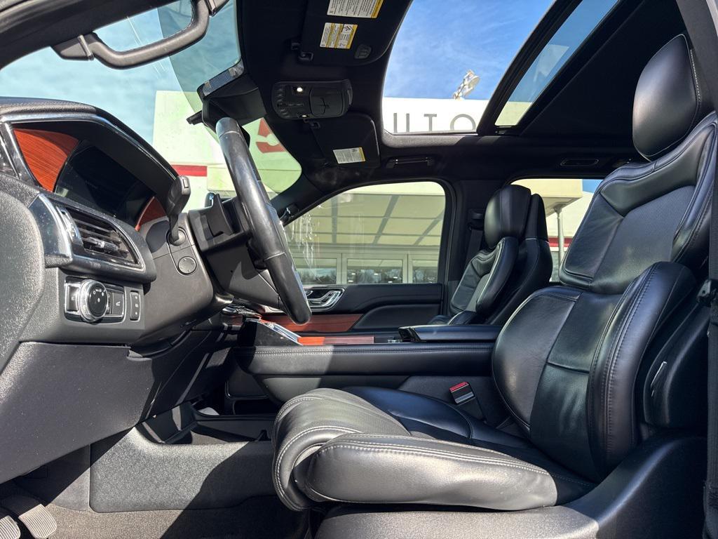 used 2021 Lincoln Navigator car, priced at $39,999
