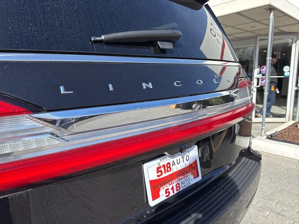 used 2021 Lincoln Navigator car, priced at $39,999