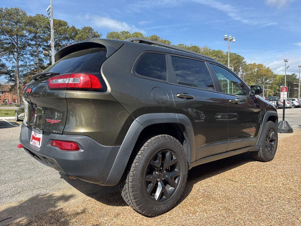 used 2014 Jeep Cherokee car, priced at $10,999