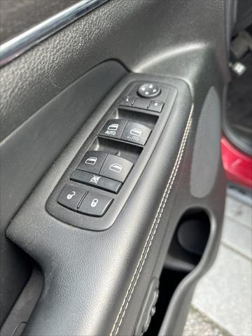 used 2015 Jeep Grand Cherokee car, priced at $10,000